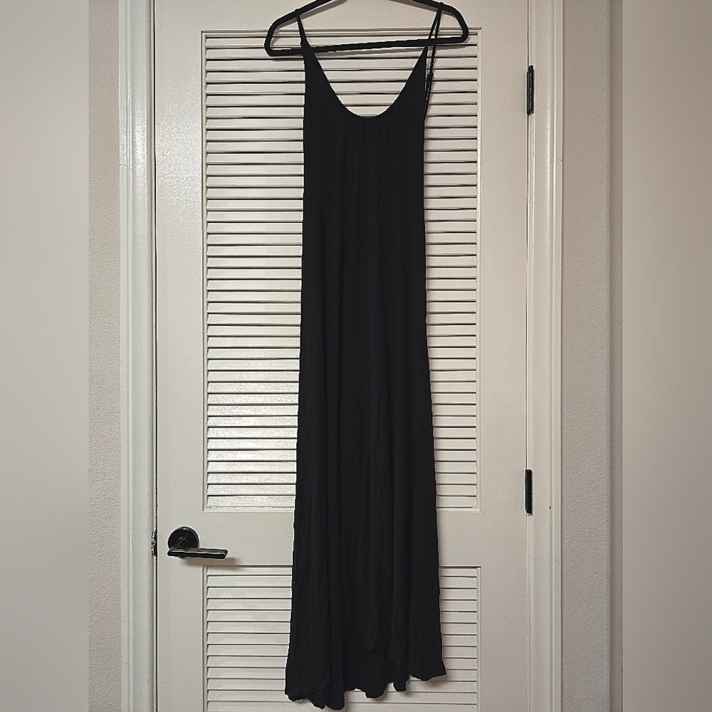 Black Classic Sleeveless Maxi Dress With Adjustable Straps & Open Back